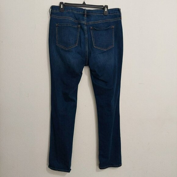 Old Navy Straight Leg Jeans Women's 14 Reg Medium Wash Blue Mid Rise Distressed - Picture 5 of 9